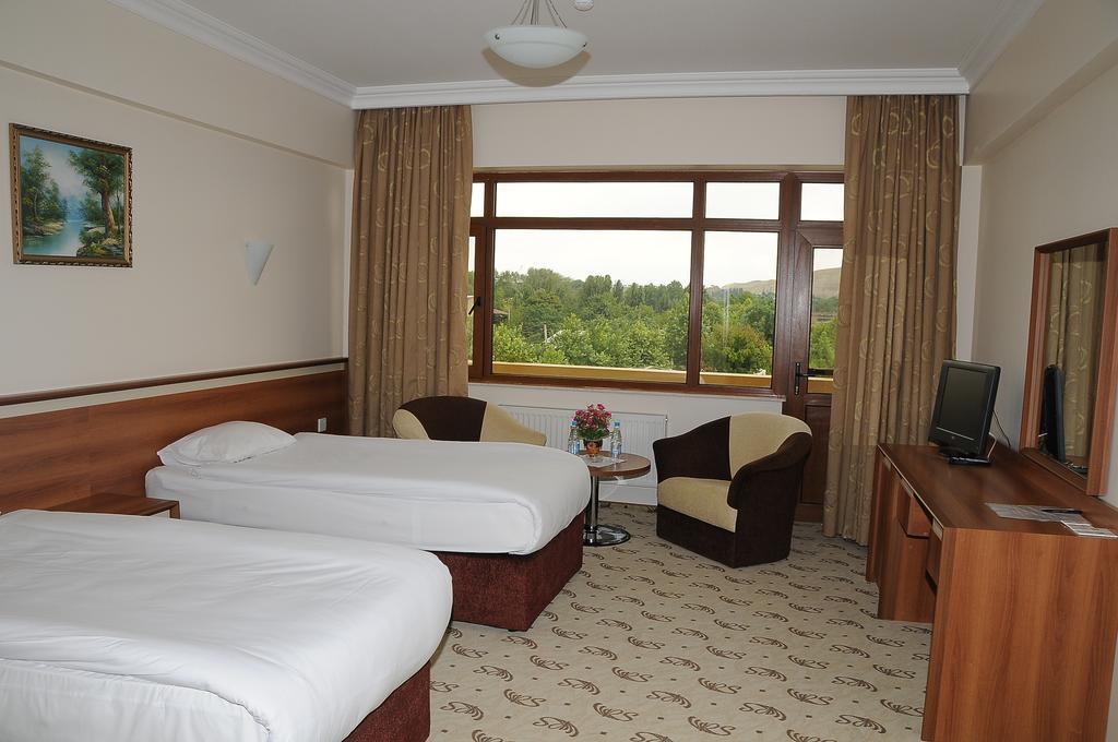 River Side Hotel Mingeçevir Oda fotoğraf