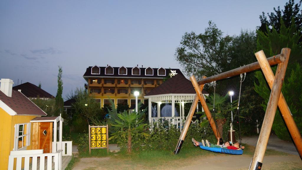 River Side Hotel Mingeçevir Dış mekan fotoğraf