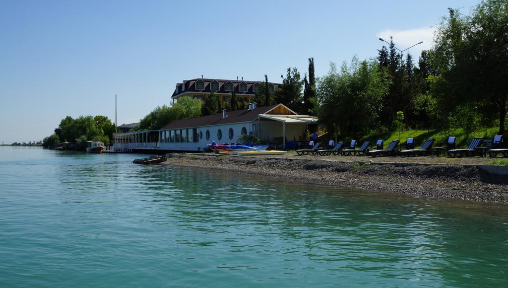 River Side Hotel Mingeçevir Dış mekan fotoğraf